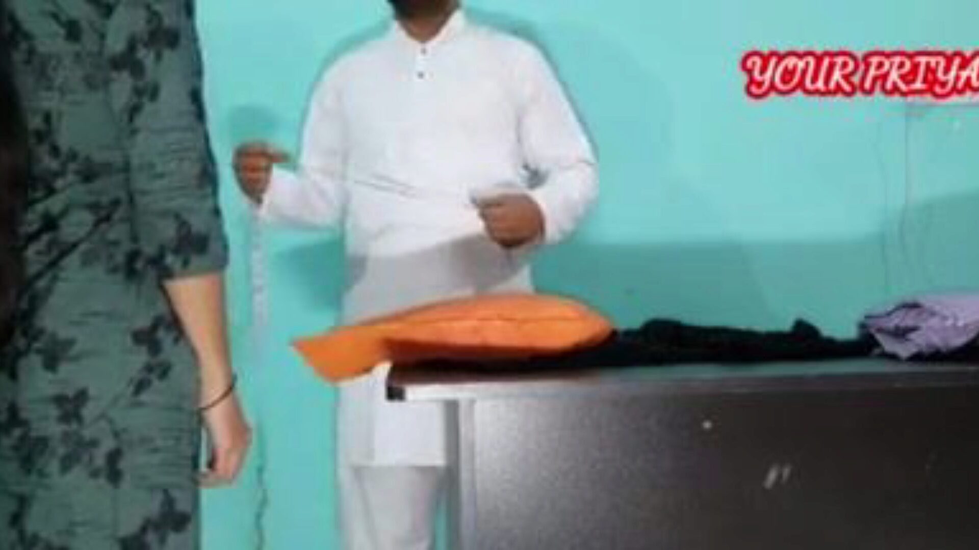 darji dheere chod aj hej fadega kya klart hindi din priyafan darji ne aj meri chut hej faad di jaise wo kapde ko faadta hai ..... pani nikal jaega ...