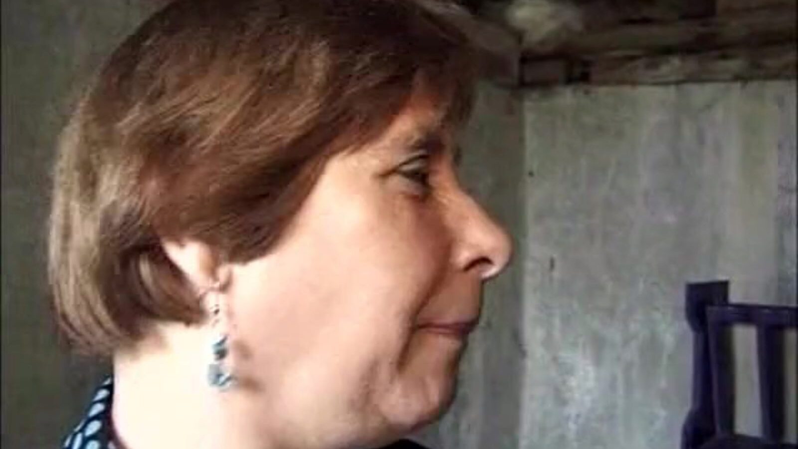 vieilles mamelles et jeunes baiseuses