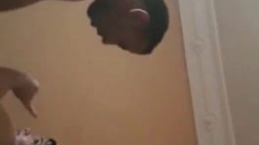 fadiha 9ahba maribiya katkhon rjalha m3a sahbha mra katkhon rajlha m3 sahbh kat9olih 3ndak tjibo fiy