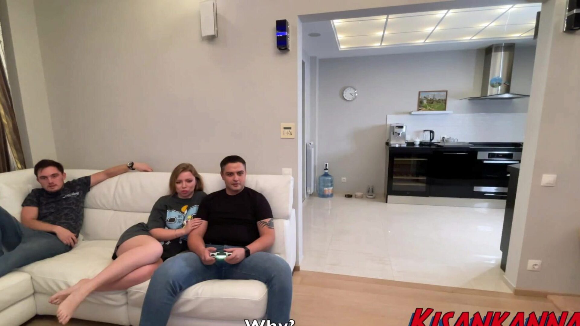 ze bedroog haar man cuckold! ze kreeg sperma over haar hele gezicht en werd betrapt